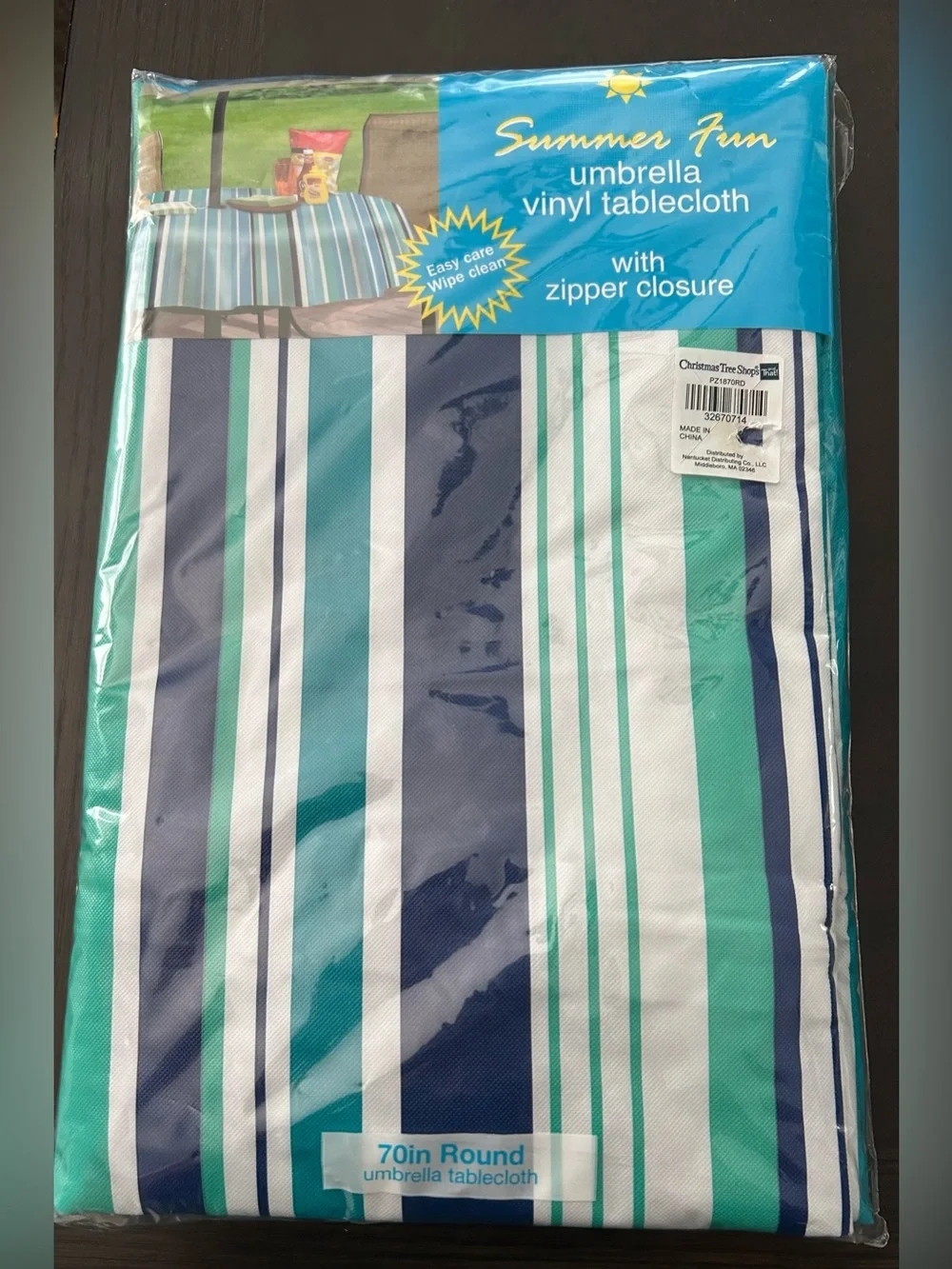 Umbrella Vinyl 70 in round Tablecloth
